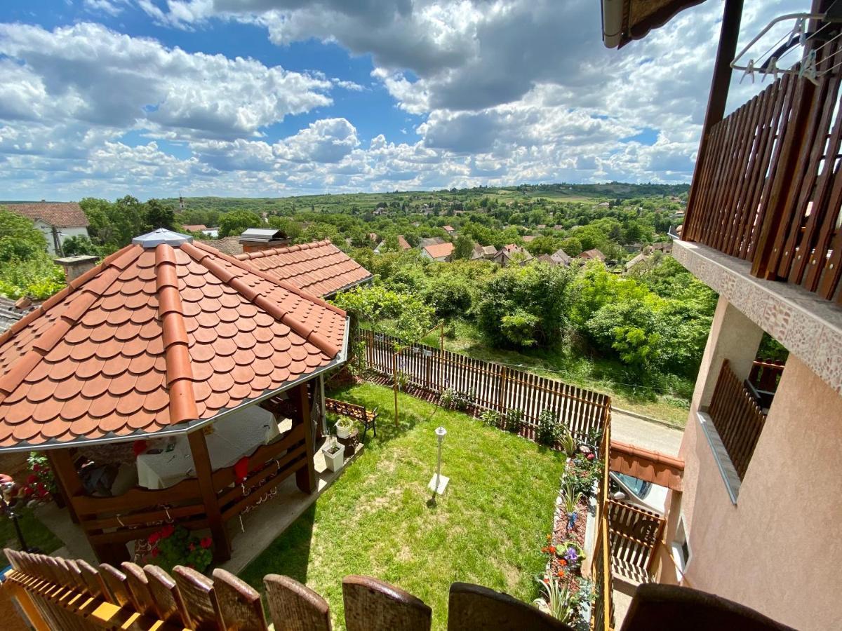 Apartman Simona Vrdnik Exterior photo