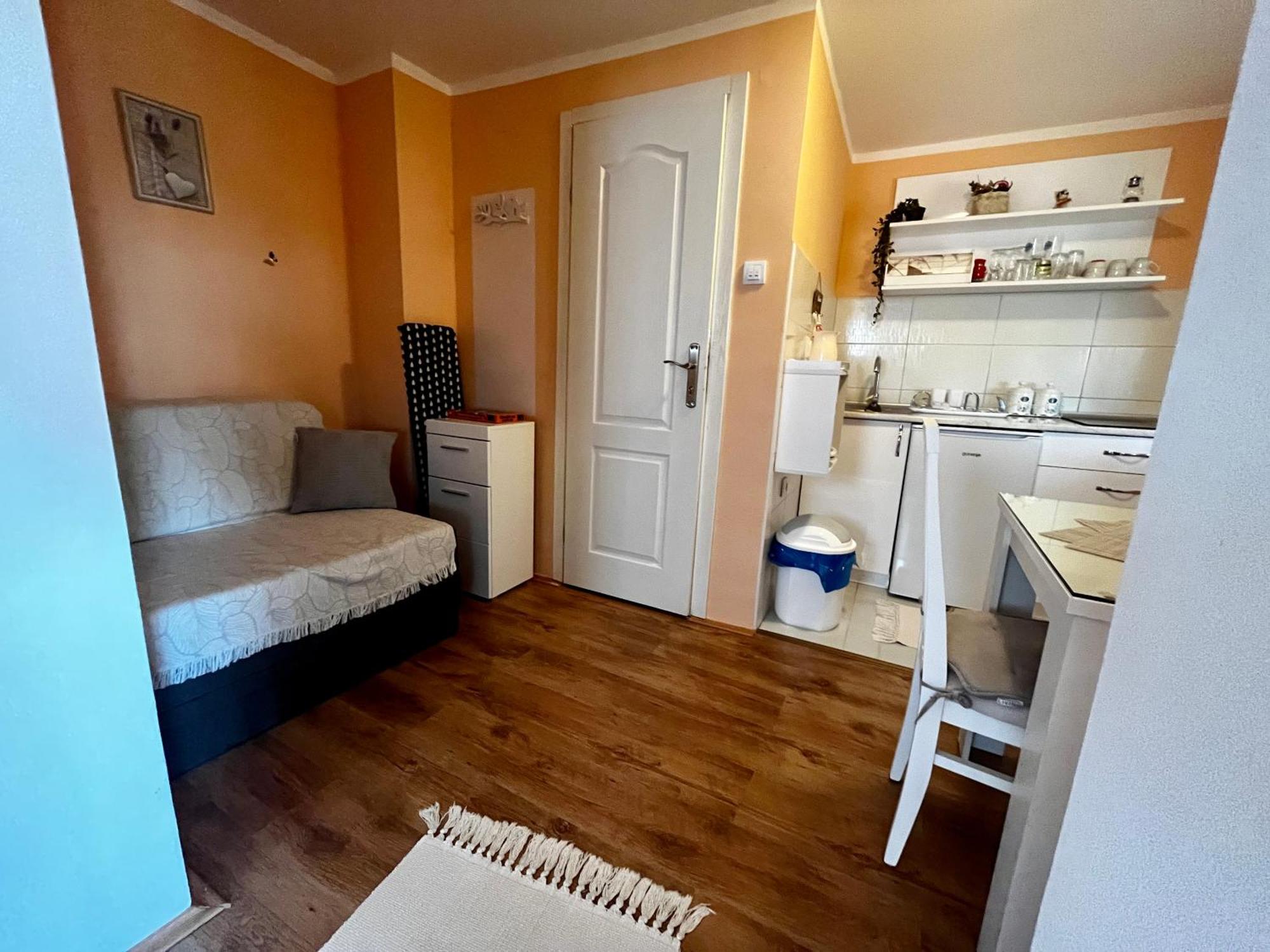 Apartman Simona Vrdnik Exterior photo